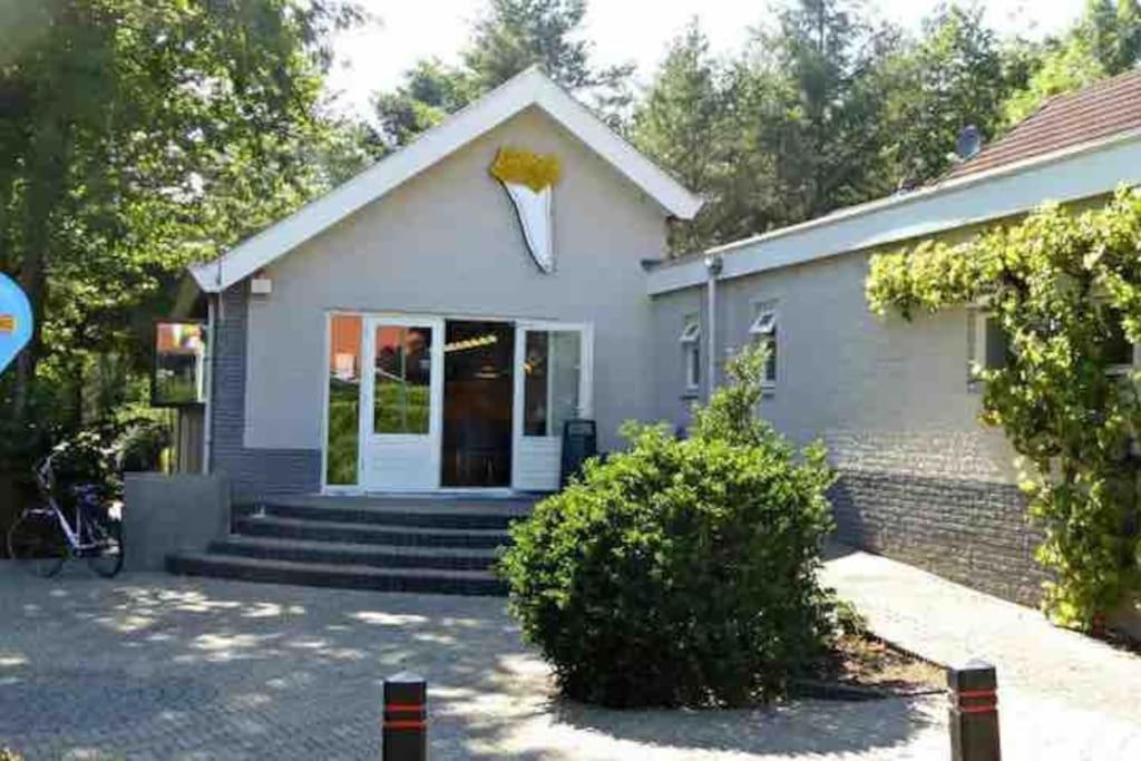 Chalet Toetje Op De Veluwe Hoenderloo Kültér fotó